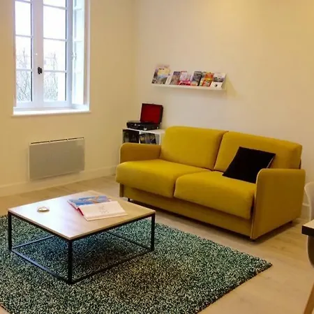 Carnot Chic Apartman *
